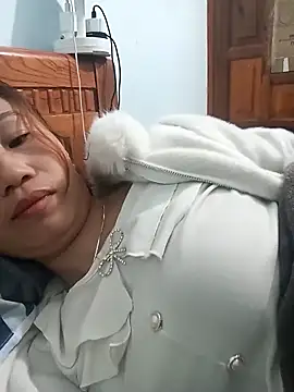 Snapshot of CML93 chatting on February 3, 8:19 am CML93 online show from February 3, 8:19 am