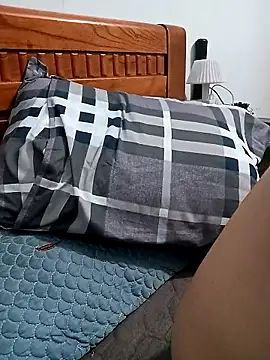 Snapshot of CML93 chatting on February 27, 11:27 pm CML93 online show from February 27, 11:27 pm