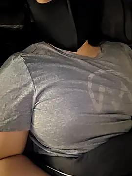 Snapshot of jerrybba chatting on February 7, 2:37 am jerrybba online show from February 7, 2:37 am