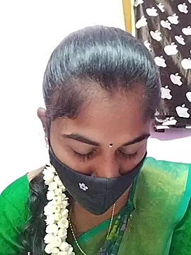 Tamil Hot RoyalQueen online show from April 6, 5:03 pm