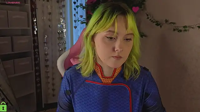 Snapshot of Roziett_Belle chatting on February 25, 9:19 am Roziett Belle online show from February 25, 9:19 am