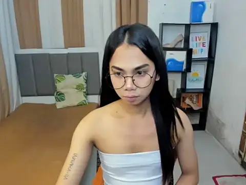 Snapshot of SeductiveYukie chatting on January 14, 4:45 pm SeductiveYukie online show from January 14, 4:45 pm