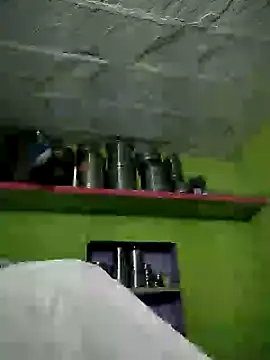 Snapshot of Cute_Pari9 chatting on February 8, 3:15 pm Cute Pari9 online show from February 8, 3:15 pm