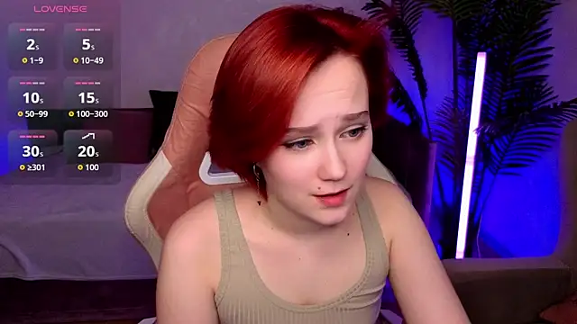 Ellie Heavenly online show from April 4, 8:34 am