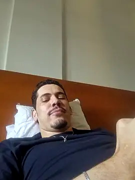 rodrigovianacastelo online show from February 24, 11:41 am