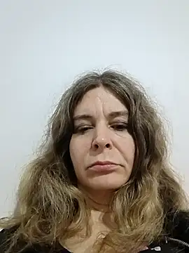 Snapshot of Didi2081 chatting on February 2, 10:19 pm Didi2081 online show from February 2, 10:19 pm