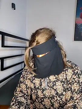 Snapshot of Mido_0786 chatting on March 31, 3:19 am Mido 0786 online show from March 31, 3:19 am