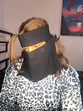 Snapshot of Mido_0786 chatting on April 7, 4:35 am Mido 0786 online show from April 7, 4:35 am