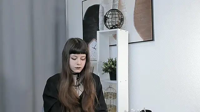 Snapshot of BellaLewter chatting on January 14, 3:06 pm BellaLewter online show from January 14, 3:06 pm