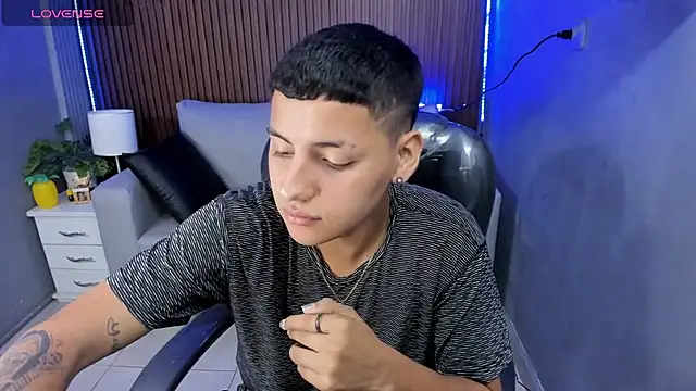 Liam9  online show from February 27, 12:38 pm