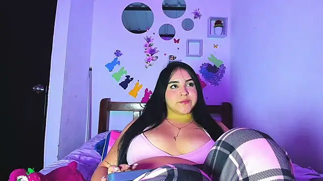 Penelopeflame18 online show from April 18, 12:58 am