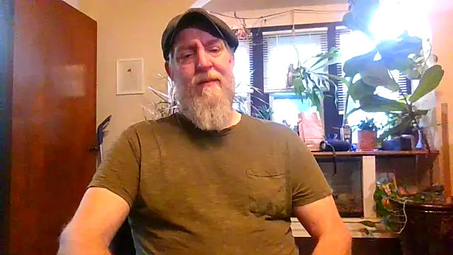 Snapshot of Moeblick chatting on February 23, 1:08 pm Moeblick online show from February 23, 1:08 pm