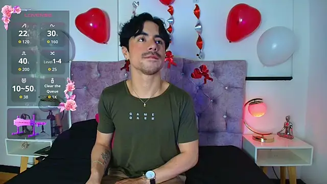 Snapshot of Ethan_Briggs_ chatting on February 16, 3:46 am Ethan Briggs online show from February 16, 3:46 am