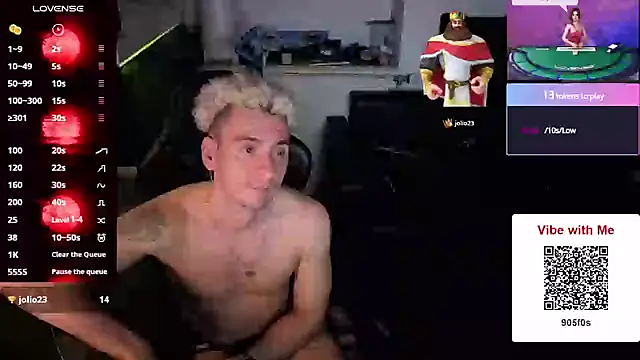 Snapshot of Rayzel_White chatting on May 21, 1:45 am Rayzel White online show from May 21, 1:45 am