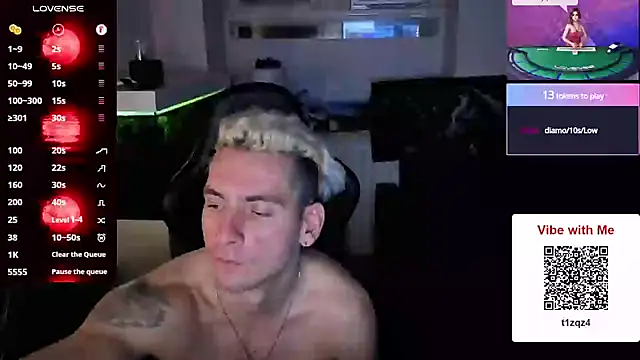 Snapshot of Rayzel_White chatting on May 23, 2:06 am Rayzel White online show from May 23, 2:06 am