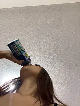 ivy-777 online show from April 18, 1:09 am