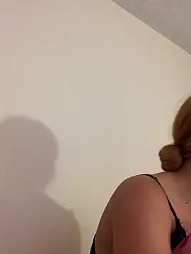 Snapshot of ivy-777 chatting on June 28, 12:49 am ivy-777 online show from June 28, 12:49 am