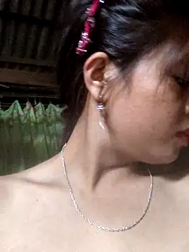 miumiu sexy2x online show from March 2, 9:27 am