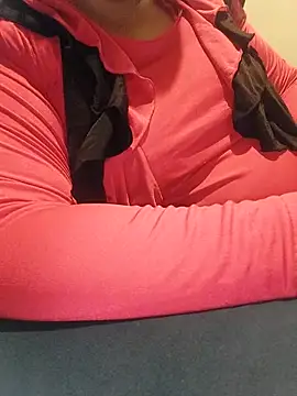 Snapshot of TamilDreamgirl08 chatting on March 29, 9:48 pm TamilDreamgirl08 online show from March 29, 9:48 pm