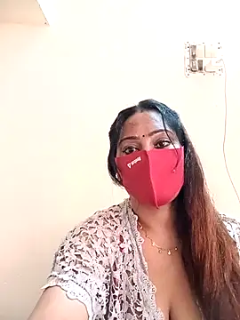 Snapshot of Your-Sasha7 chatting on February 4, 7:03 am Your-Sasha7 online show from February 4, 7:03 am