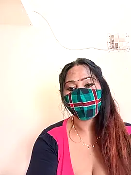 Snapshot of Your-Sasha7 chatting on February 5, 5:56 am Your-Sasha7 online show from February 5, 5:56 am