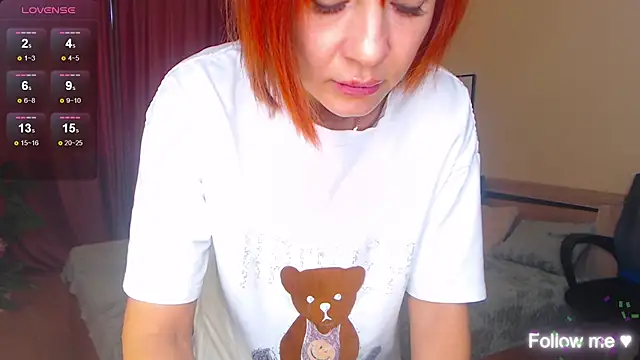 Snapshot of FireWater6 chatting on February 25, 6:23 am FireWater6 online show from February 25, 6:23 am