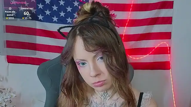 MoonHaze   online show from March 10, 10:09 am