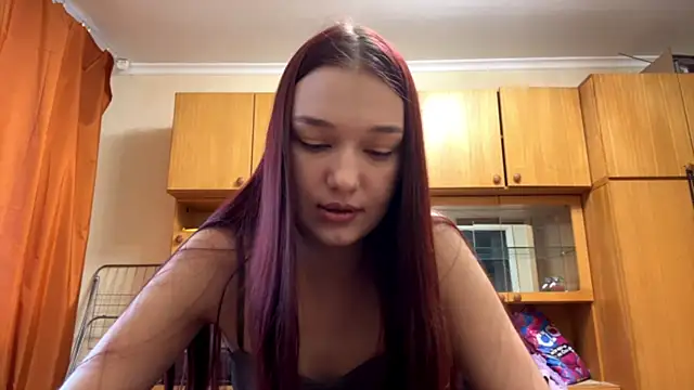 CrystalPfeiffer online show from January 13, 11:15 am