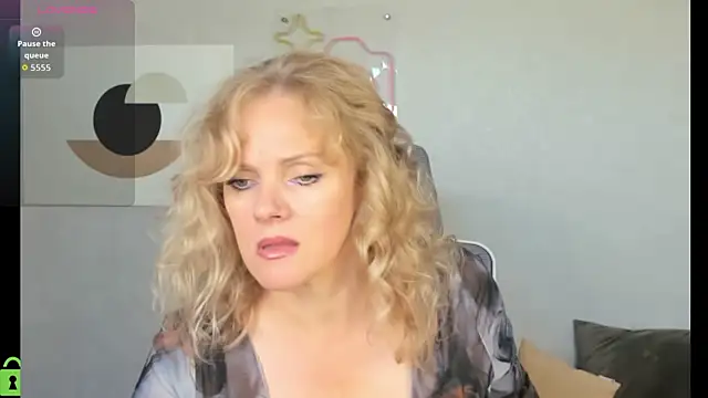 Snapshot of Victoria_Nelson chatting on June 12, 1:04 am Victoria Nelson online show from June 12, 1:04 am