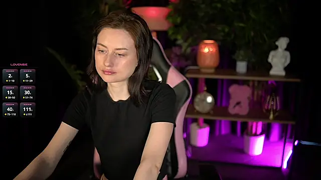 baby luna xo online show from February 18, 9:49 am