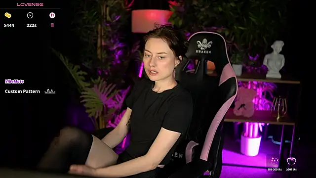 baby luna xo online show from February 27, 9:53 am