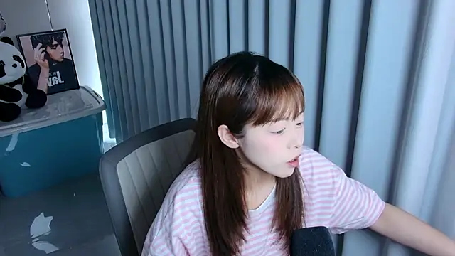 yuki-888 online show from April 6, 7:42 am