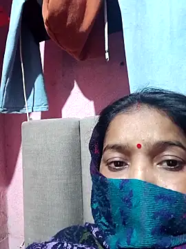 Snapshot of riyadas554321 chatting on January 18, 12:31 pm riyadas554321 online show from January 18, 12:31 pm