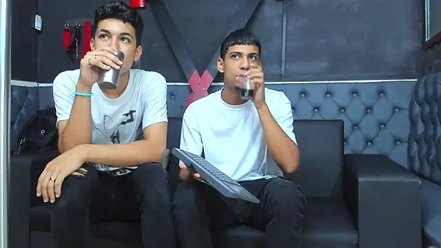 ALEX KEITH26 online show from April 13, 11:59 am