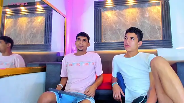 ALEX KEITH26 online show from April 15, 11:50 am