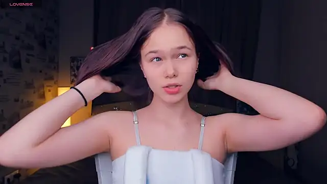 Snapshot of OwlLynn chatting on January 16, 8:07 am OwlLynn online show from January 16, 8:07 am