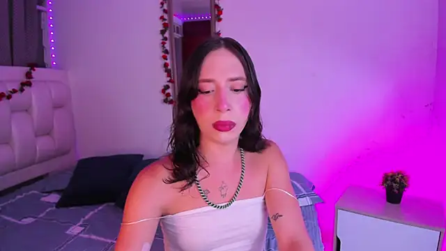 Snapshot of dirty_sexx_ chatting on February 13, 2:40 am dirty sexx online show from February 13, 2:40 am