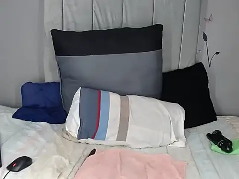 QUEENASHxXx online show from March 30, 8:32 pm