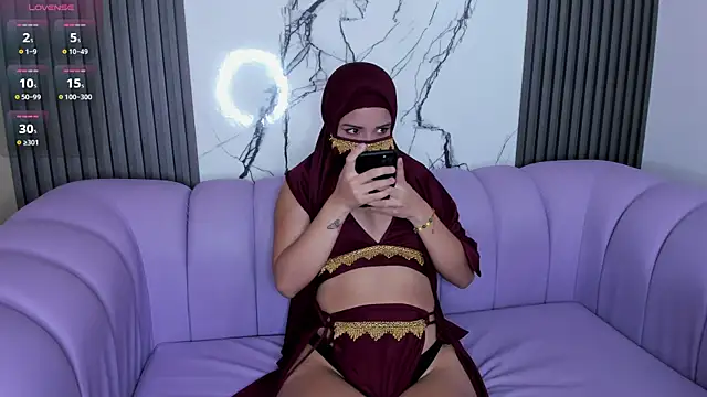 Nailaa Dalal online show from January 18, 12:58 am