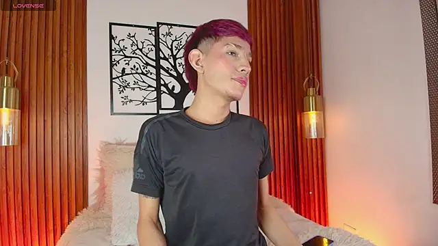 Snapshot of Taylor_Snow chatting on February 1, 8:51 pm Taylor Snow online show from February 1, 8:51 pm