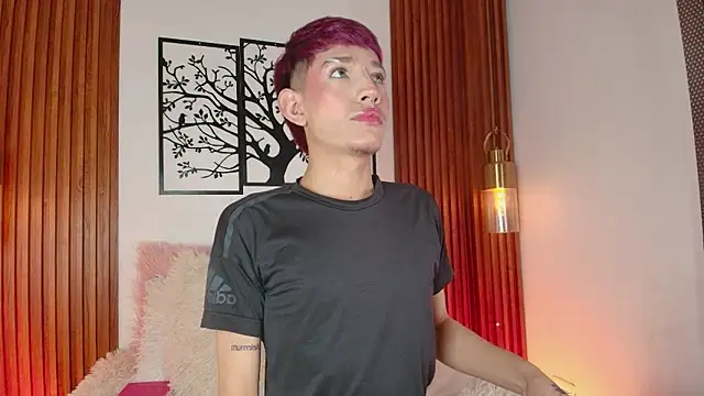 Snapshot of Taylor_Snow chatting on February 2, 8:29 pm Taylor Snow online show from February 2, 8:29 pm