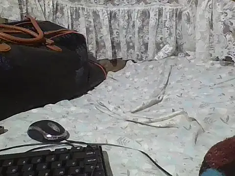 Littlemistress24 online show from April 18, 1:31 am