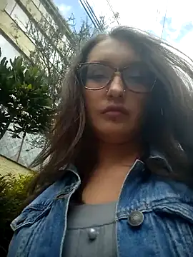 Snapshot of Karla-giraldo_1 chatting on February 11, 4:01 pm Karla-giraldo 1 online show from February 11, 4:01 pm