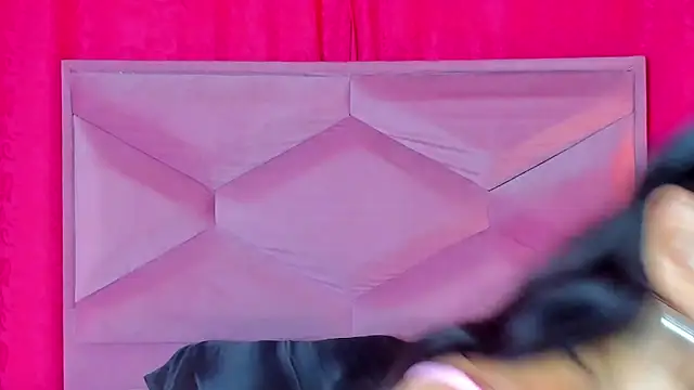 Snapshot of LilibetWeber chatting on February 4, 12:22 pm LilibetWeber online show from February 4, 12:22 pm