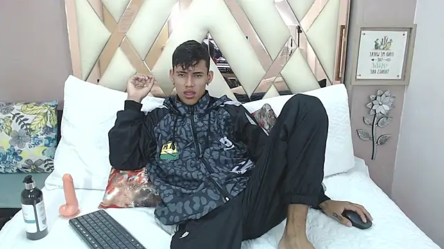 Astaroth Grigori online show from April 16, 7:25 pm