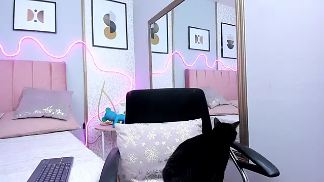 SAMMYLEWISMD online show from January 31, 7:11 pm