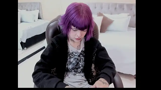 Snapshot of Bela_Craxkerr chatting on February 8, 1:03 pm Bela Craxkerr online show from February 8, 1:03 pm