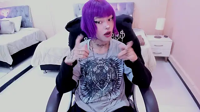 Snapshot of Bela_Craxkerr chatting on February 10, 12:53 pm Bela Craxkerr online show from February 10, 12:53 pm