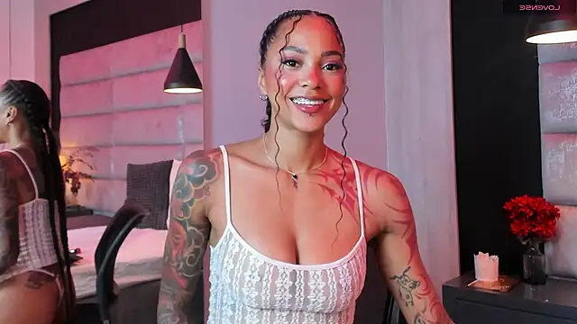 LizStorm  online show from April 24, 12:18 pm