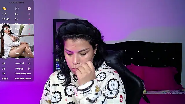 Snapshot of Aurora_sanchess chatting on February 19, 2:46 pm Aurora sanchess online show from February 19, 2:46 pm